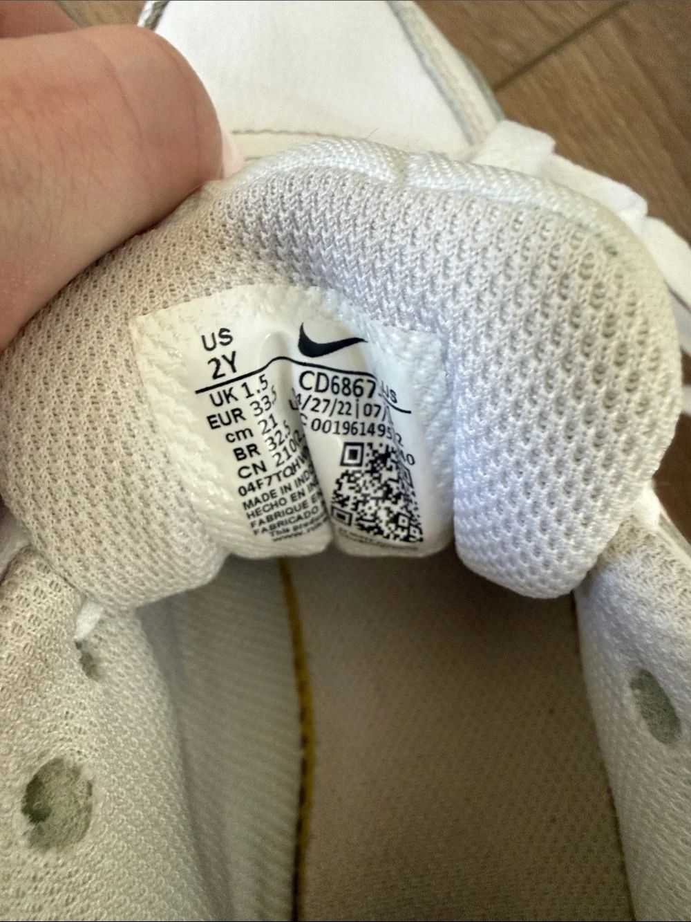 NIKE AIR - Kids White Sneakers with Pink Accent - Casual Lace-Up Shoes -2Y - Picture 6 of 6
